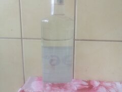 Vand tuica de prune, 25 lei litrul negociabil